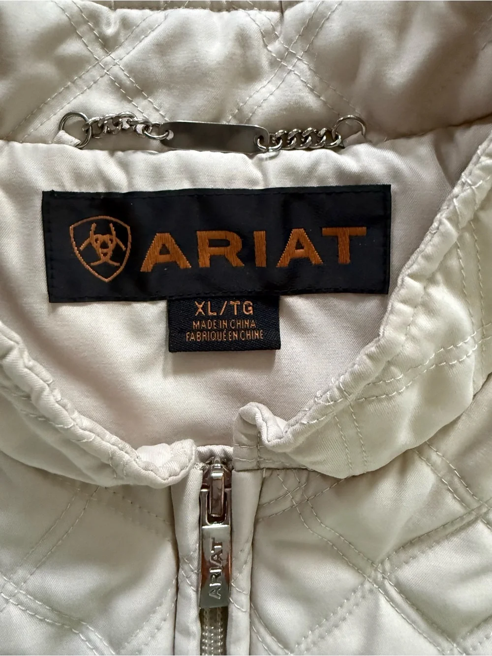 Ariat Diamond Quilted Full Zip Vest XL Ivory Horse Bit Lining